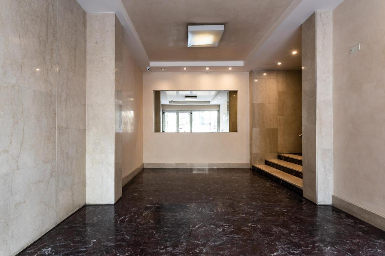 Porta Nuova Central Studio Verona Luaran gambar